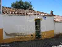 Casa com 1 Assoalhada e Quintal em Barrancos