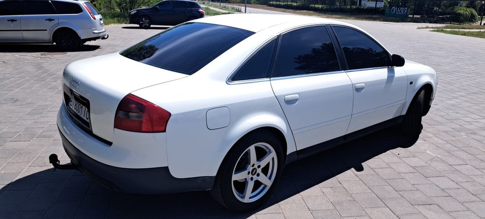 Продам  Ауди а6с5 1.8 т