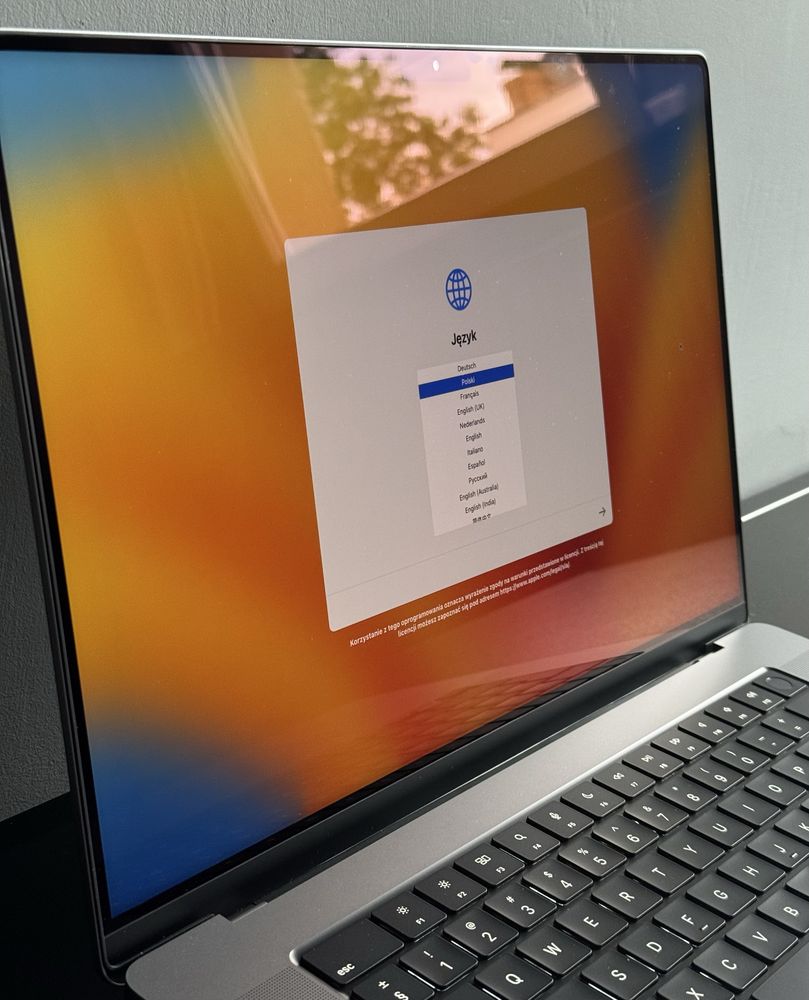 Apple Macbook Pro 16” M2 Pro 12-core CPU 19-core GPU, 16GB RAM, 512GB