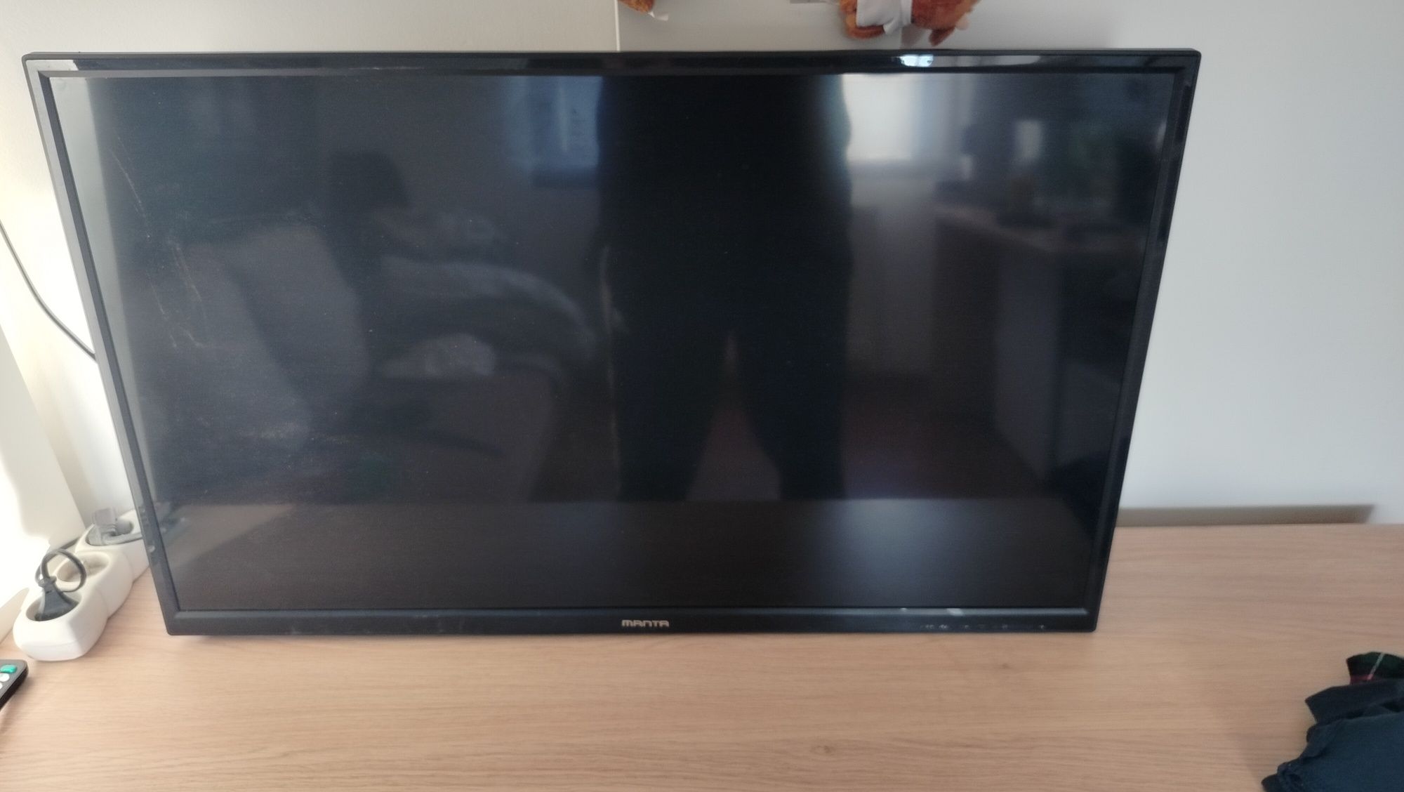 Telewizor Manta 32"