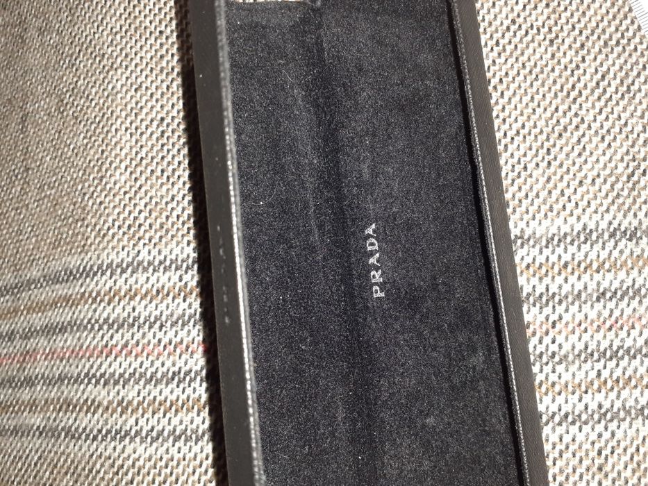 Футляр для окулярів Prada