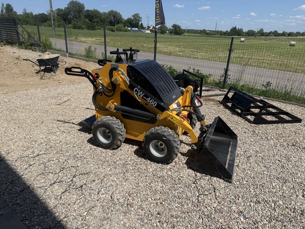 Nowość 2025 MiniŁadowarka SKID STEER SKIDER W-460 Model 2025 frez 4x4