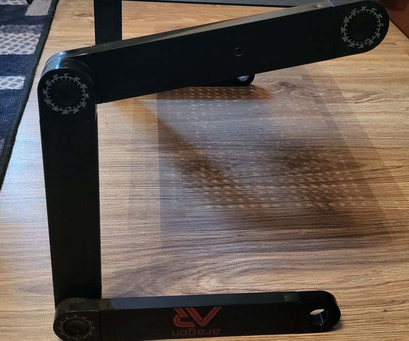 Podstawka regulowana pod laptopa