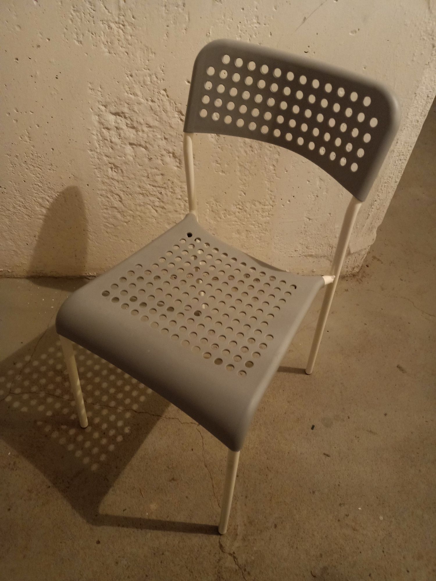 Krzesła Ikea Adde