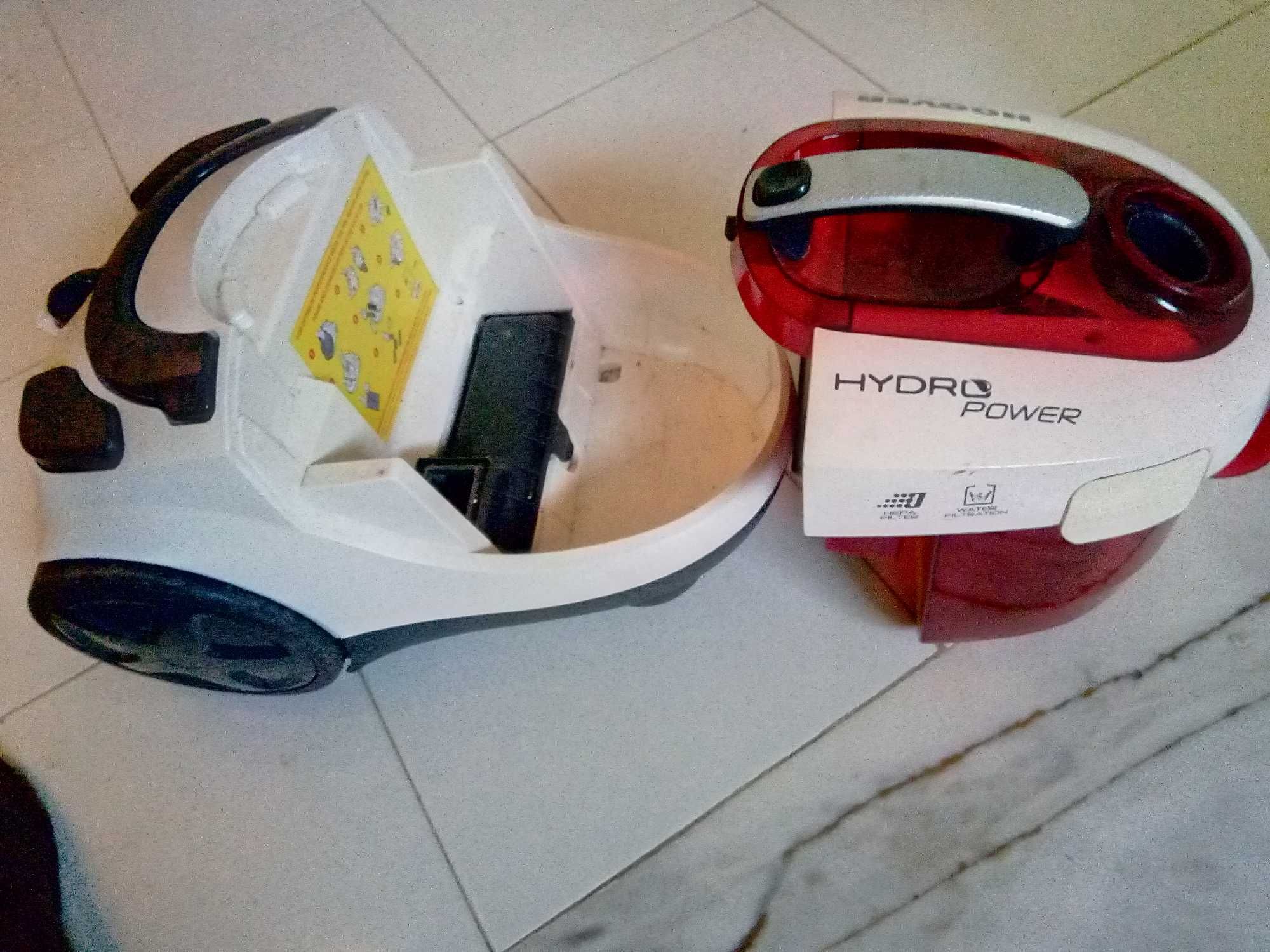 Aspirador marca Hoover
