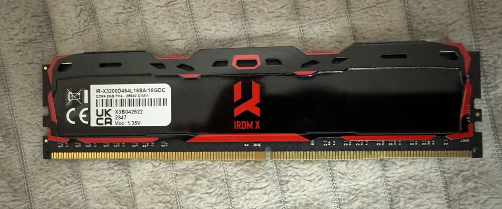 Оперативна памʼять GoodRAM DDR4 8GB 3200Mhz