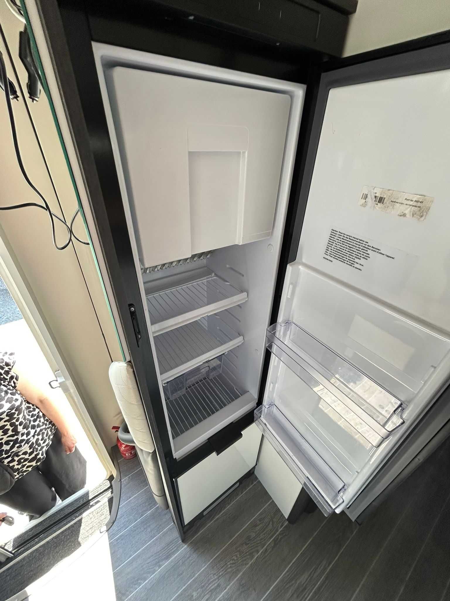 Wynajem Luksusowego Kampera 5os Automat Wakacje Kamperem