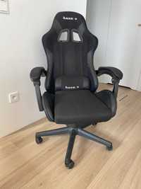 Krzesło gamingowe HUZARO