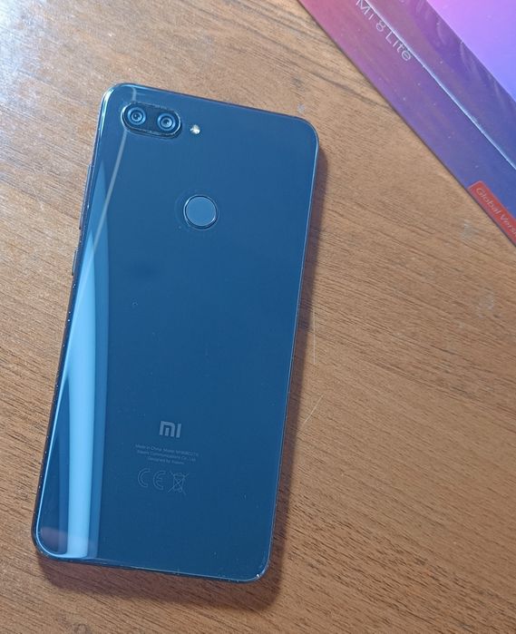 Смартфон Mi 8 Lite + 2 чохли + захисна плівка