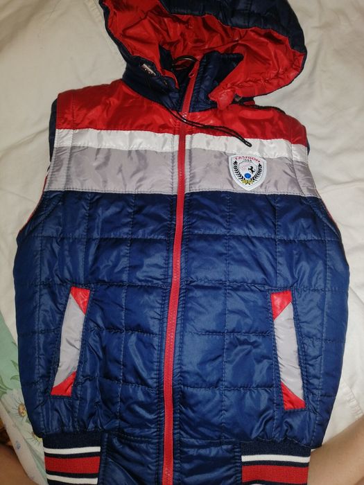 Куртка осінь на 8 - 9 р