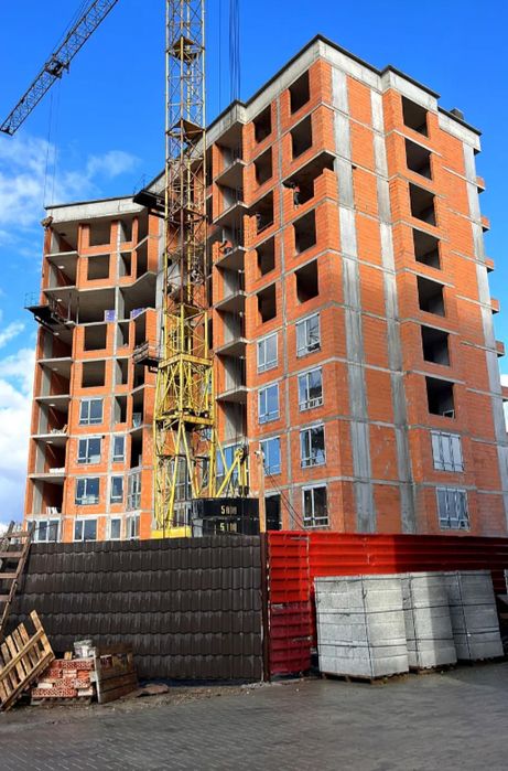 Продаю 2 кім. квартиру ЖК Імперія 2 / Кобилянської