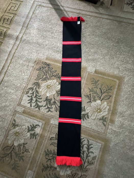 Шарф футбольного клубу Manchester Unated