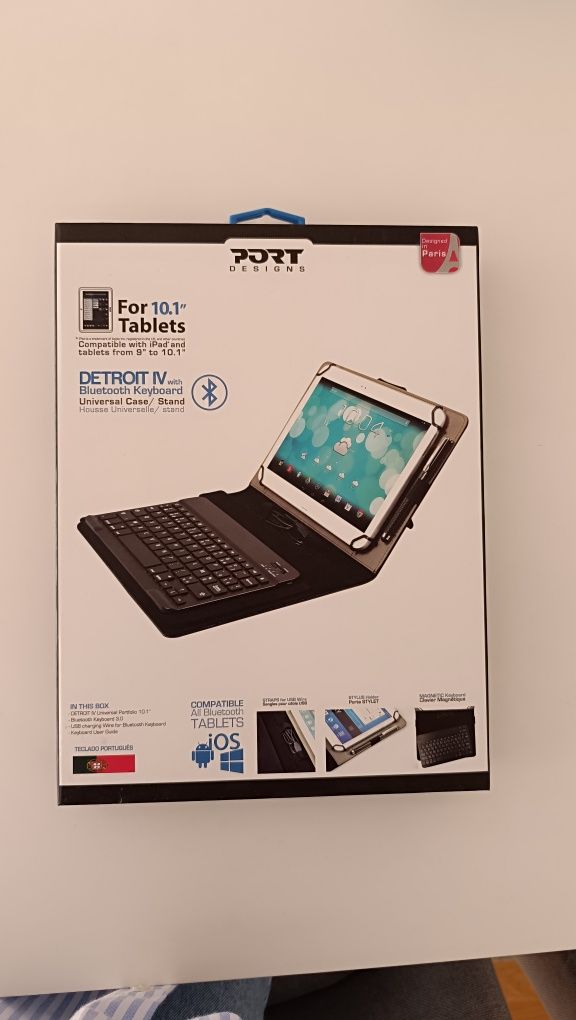 Capa com Teclado para  iPad e tablets 9" e 10.1"