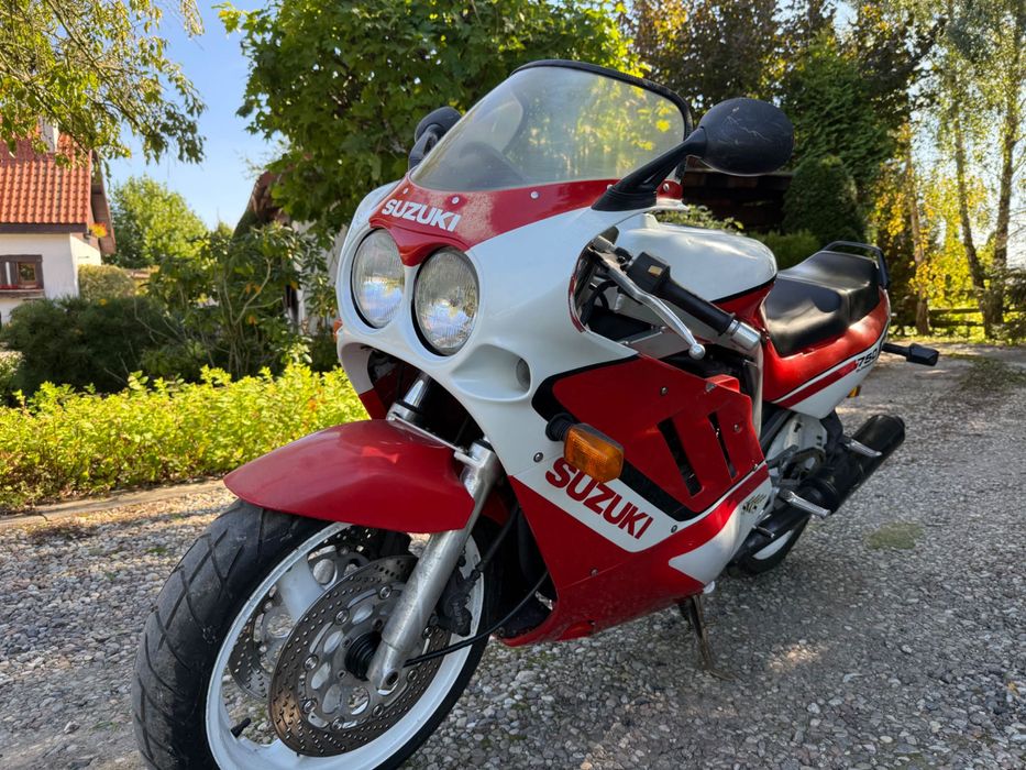 Suzuki GSX-R 750