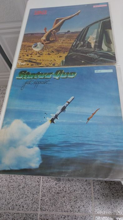 Lote de álbuns de vinil.