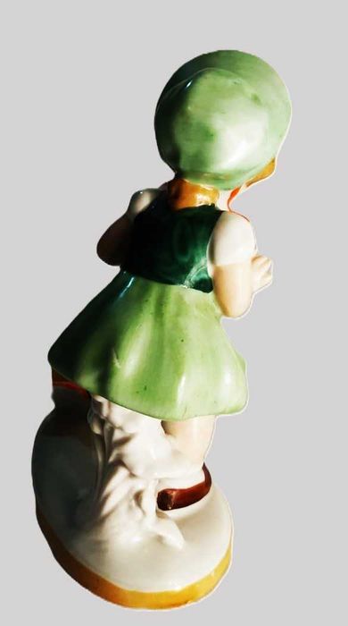 Статуэтка Девочка и бабочка. Германия