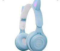 błękitne bezprzewodowe słuchawki kocie uszy