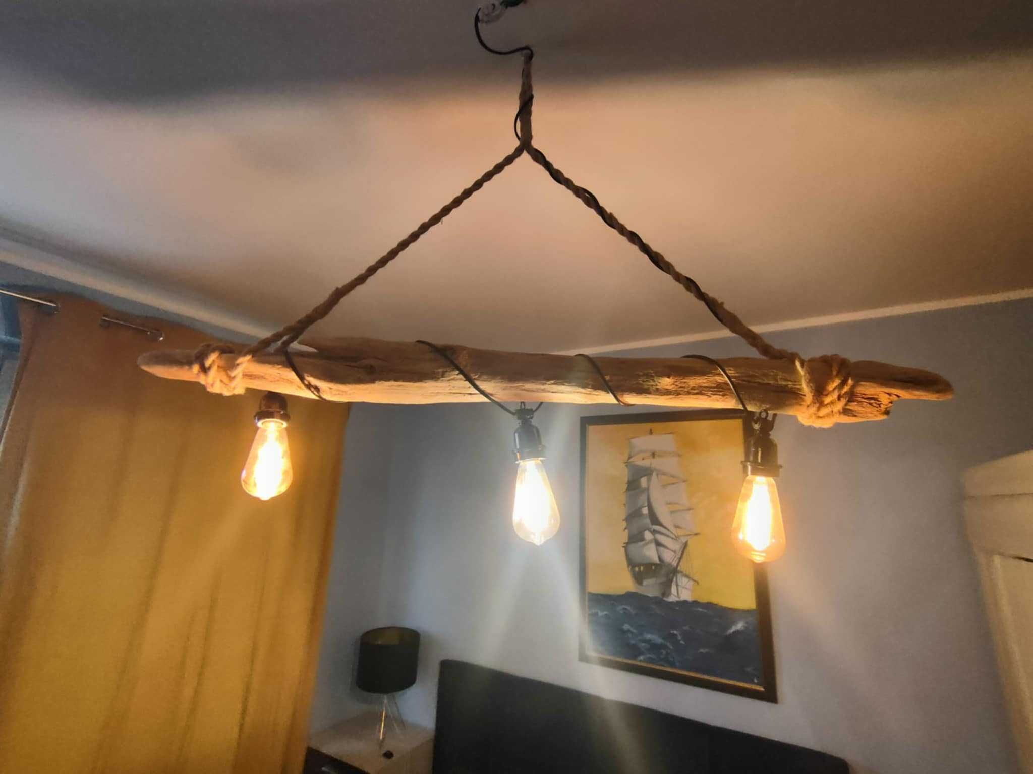 Lampa drewniana wisząca, rękodzieło