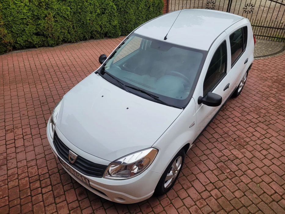 Dacia Sandero 1.4 MPI 65tyś przeb.Świeżo sprowadzona.Zarejestrowana w Polsce.