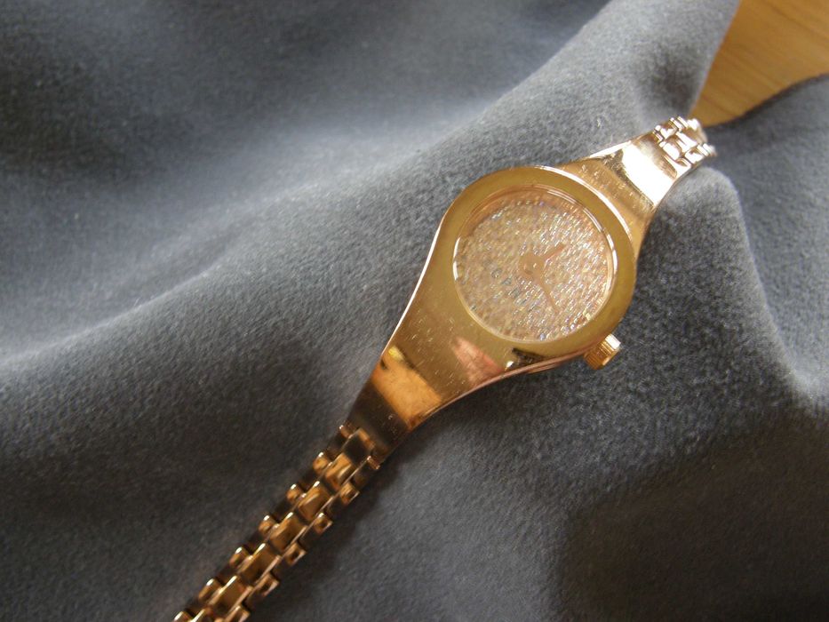 ESPRIT damski biżuteryjny zegarek NOWY