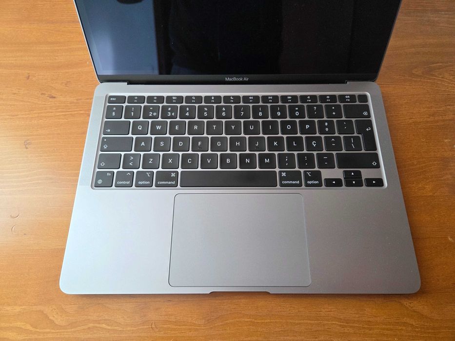 Apple Macbook Air M1