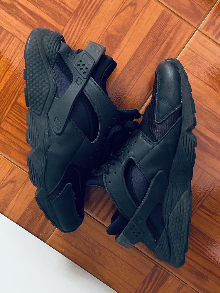 Nike huarache preto