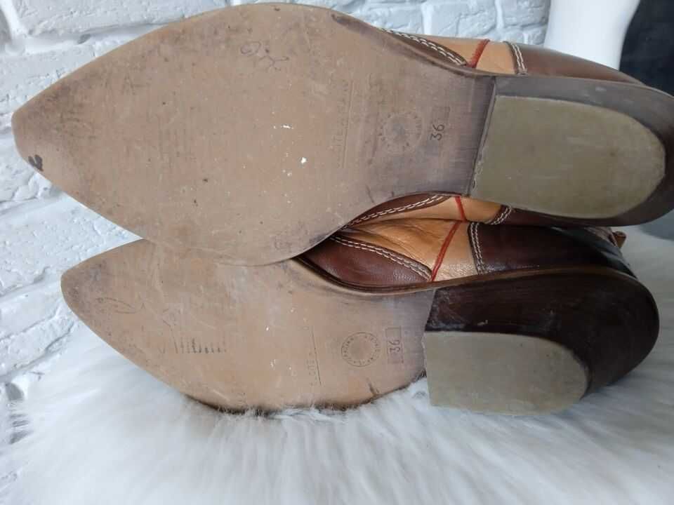 Італійські коричневі шкіряні жіночі чоботи козаки