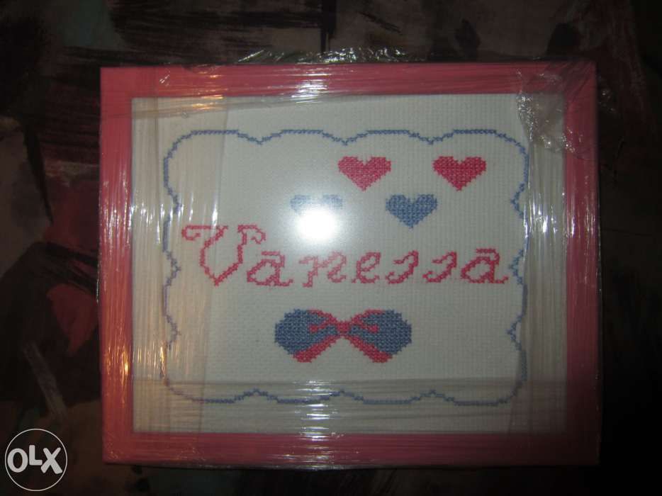 Passepatu bordado em ponto de cruz feito à mão "Vanessa"