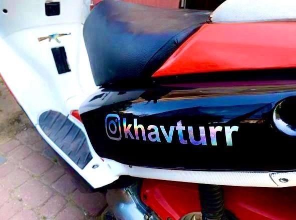 Виниловая Наклейка Стикер на автомобиль и мотоцикл "Instagram"