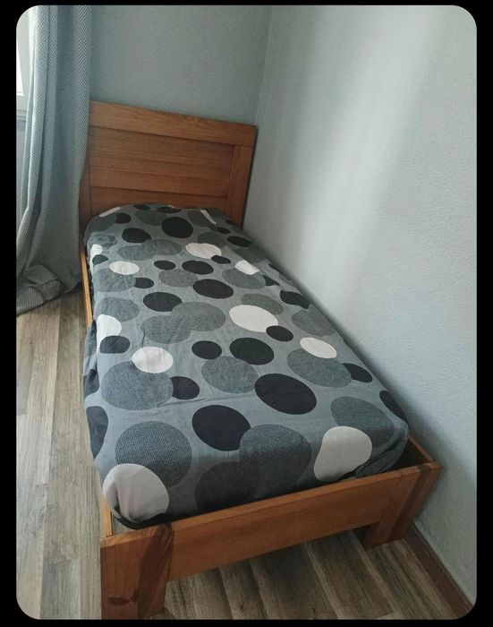 Cama com estrado solteiro