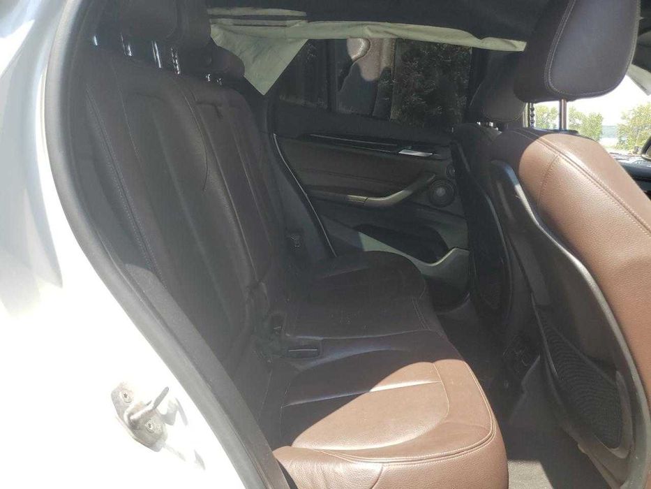 В дорозі BMW X1 series F48 28i 2016