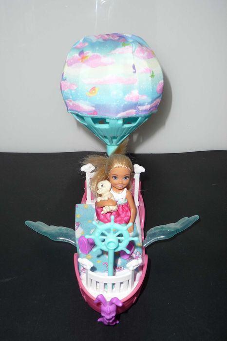 Barbie, Chelsea i Magiczna łódka, zestaw. Statek-balon. Dreamtopia.