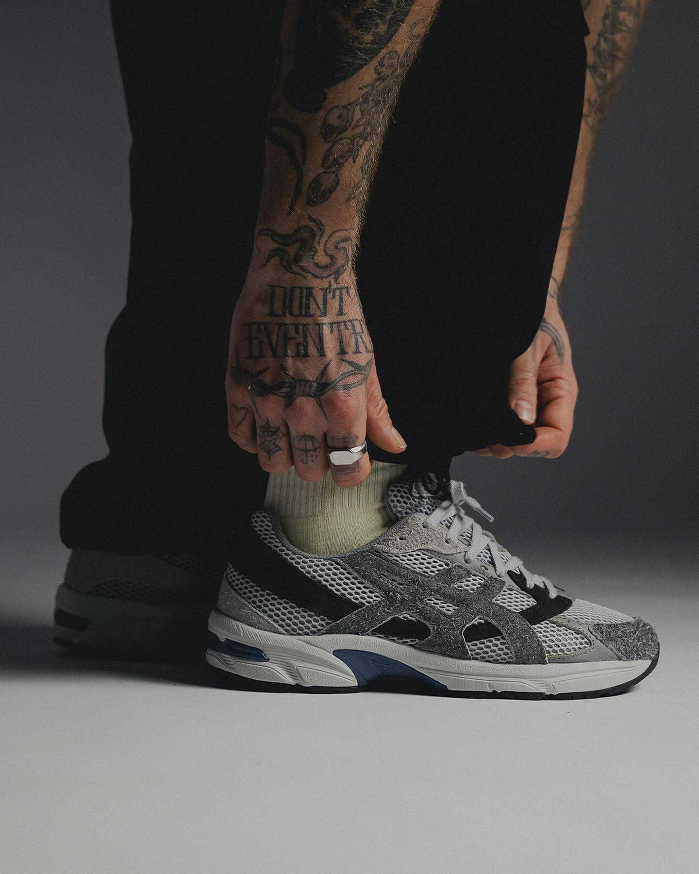 Оригінальні чоловічі кросівки Asics Gel-1130 Grey 1203A327-021