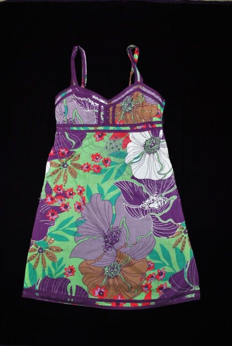 Платье s летнее фиолетовое стильное модное необычное с узором и пайетк