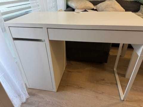 Biurko IKEA Micke – białe