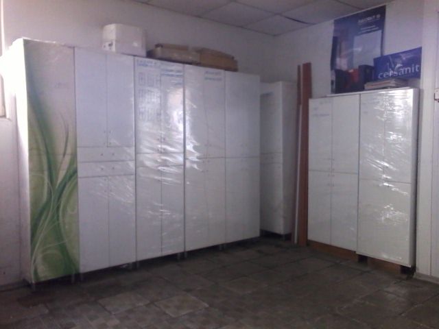 Продам пеналы разные .Мебель ванных комнат.Сантехника,ванны,кабины.