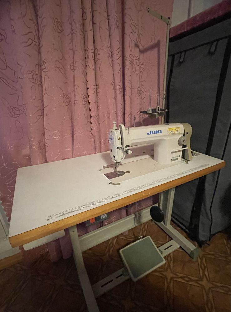 Машинка швейна Juki промислова