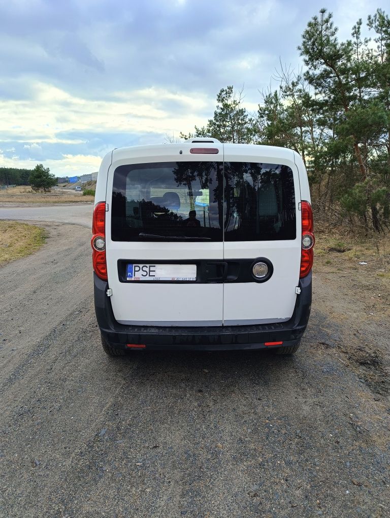 Fiat Doblo 1.6 2011r. KLIMA Nowy dwumas
