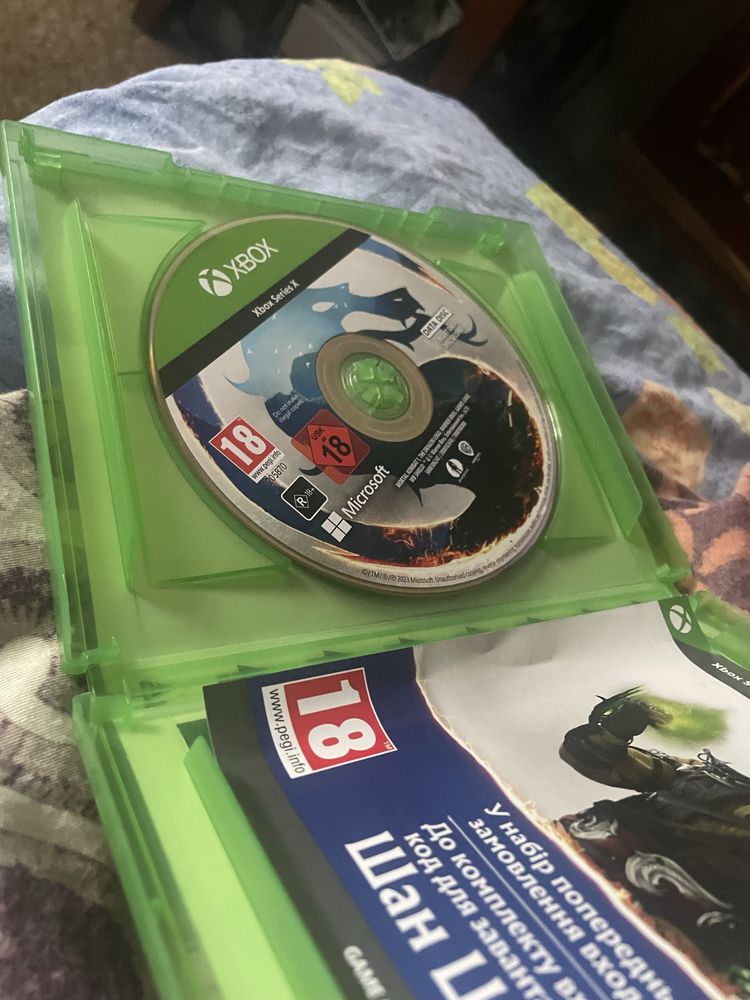 Срочно продам диск с игрой Mortal kombat 1 для xbox series x