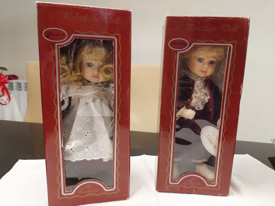 Boneca e boneco de porcelana