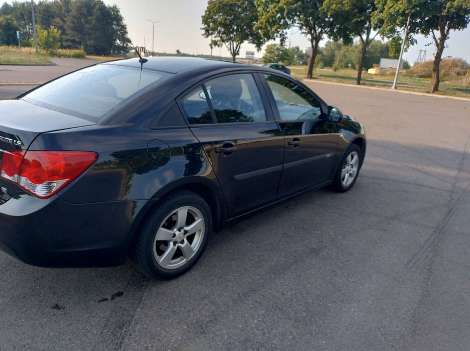 Chevrolet Cruze 1.8 141KM Nawigacja/Klimatyzacja/Tempomat/Zadbany