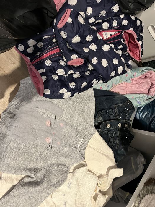 Oddam paczke ubrań dziewczynka 98-116