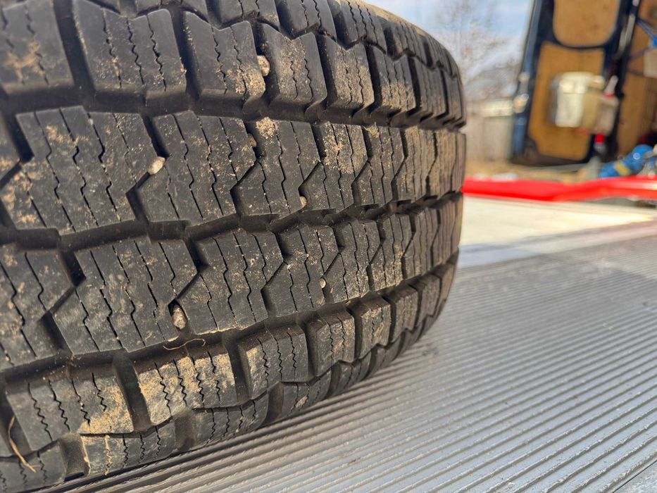 Opona całoroczna Continental VancoFourSeason 2 235/65R16 115/113 R