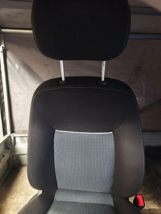 Komplet foteli do ford mondeo mk4