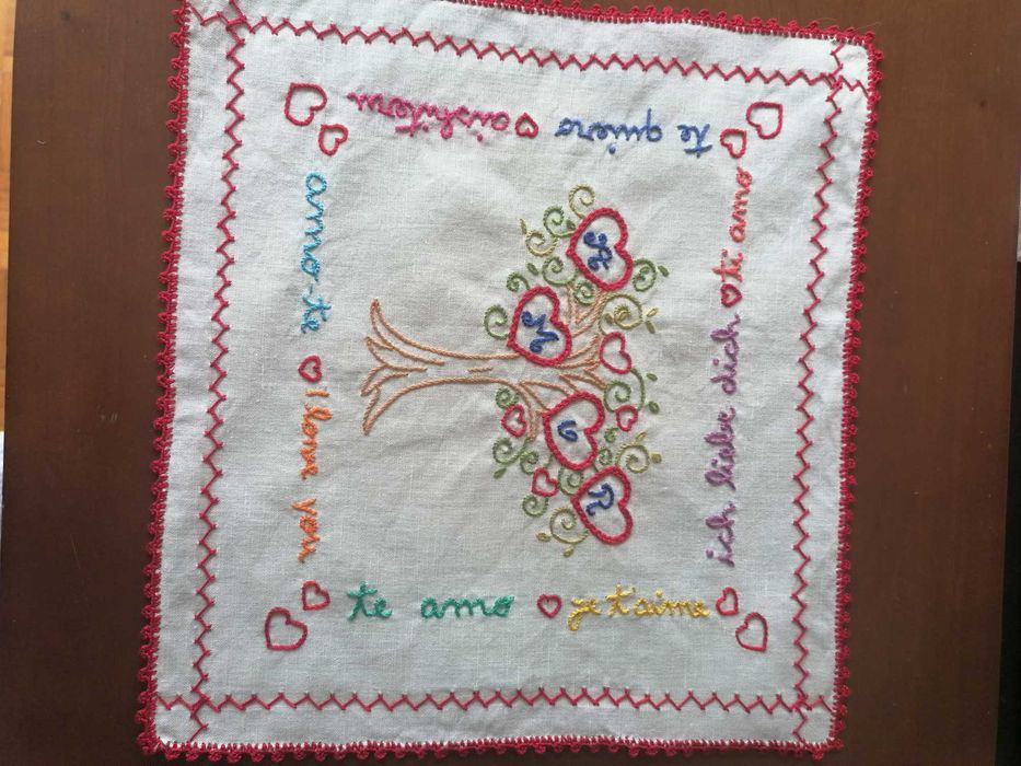 Lenço dos Namorados AMOR