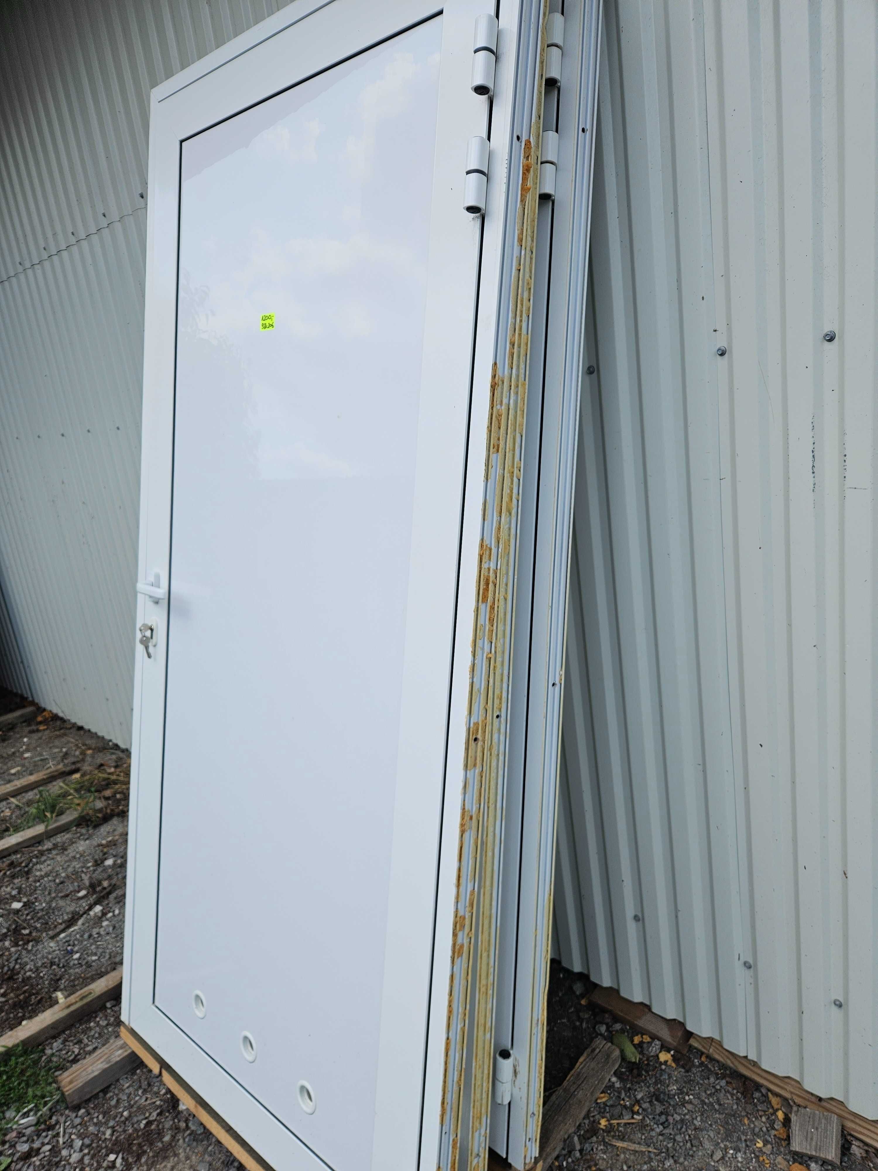 DRZWI Zewnętrzne Aluminiowe Wejściowe Pełne 98x206m 3 sztuki Białe
