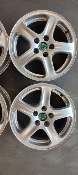 15'' 6J 5x100 felgi aluminiowe Skoda Octavia