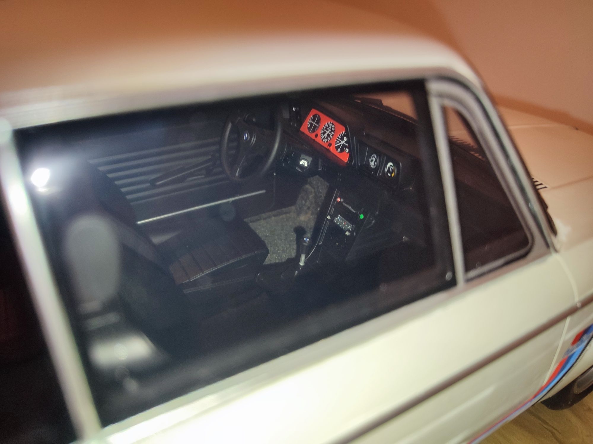 BMW 2002 TURBO 1:12 OTTO G077