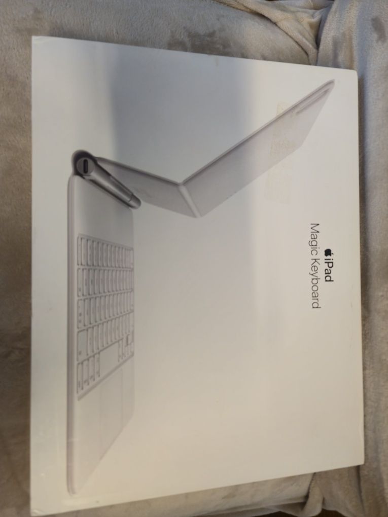 Magic keyboard white do Ipad