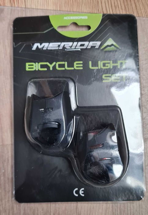 zestaw silikonowych małych lampek rowerowych przód/tył.